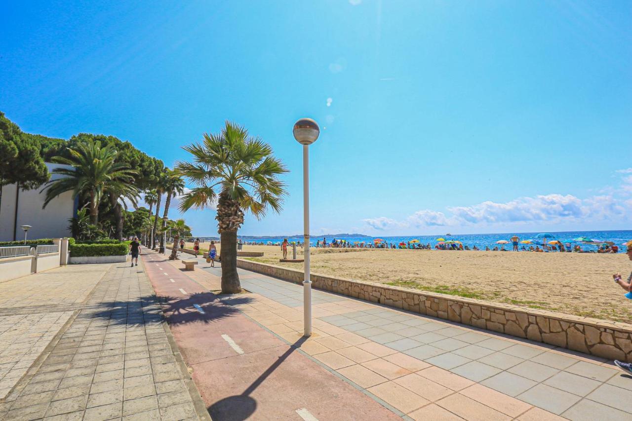 Pins I Mar - Only Families Apartment Cambrils Exterior photo